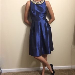 Chic Blue Pearl Necklace Cocktail Dress